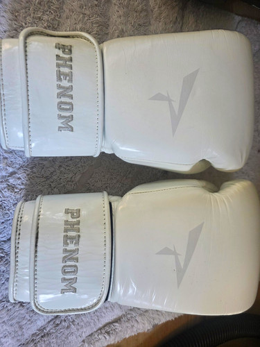 Phenom white boxing gloves - phenom,
