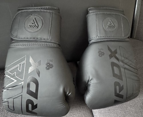Rdx f6boxing gloves - oz,
