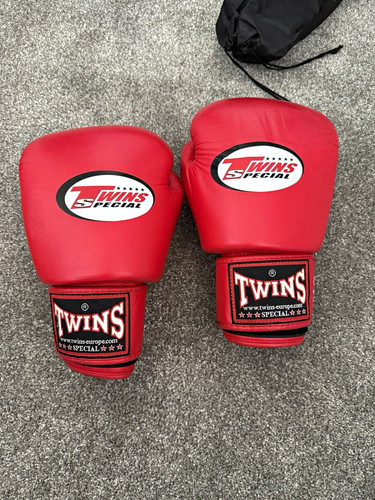 Twins special red training - twins,